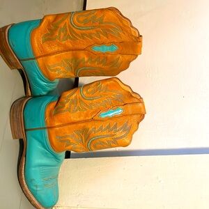 Vintage cow girl boots